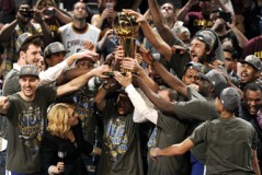 皮蓬全家福曝光：篮球世家女儿展现超模基因